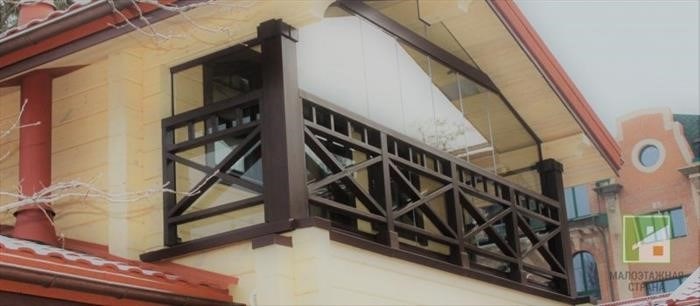Плюсы и минусы строительства балкона