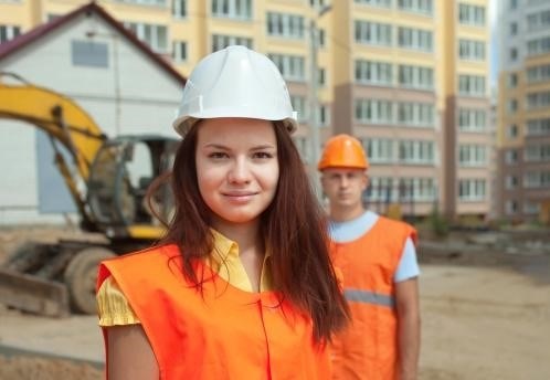 10 лучших вариантов работы вахтовым методом для женщин в России