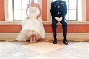 Что положено военнослужащему по контракту при заключении брака?